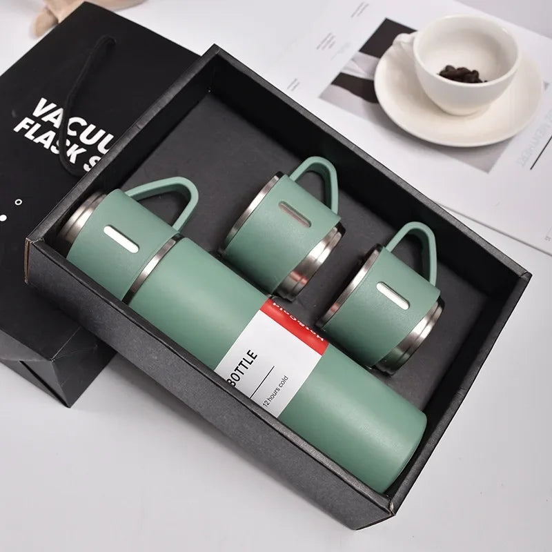 500ml Vacuum Flask Gift Set: 3 Steel Cups, Hot/Cold, Random Color.